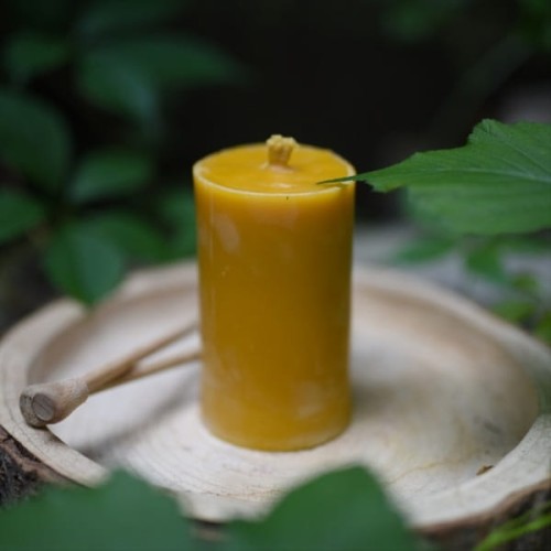 świeca z wosku pszczelego walec